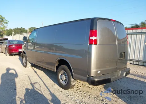 2020 Chevrolet Express Cargo Rwd 2500 Regular Wheelbase Wt from USA, damaged, VIN 1GCWGAFP7L1255713